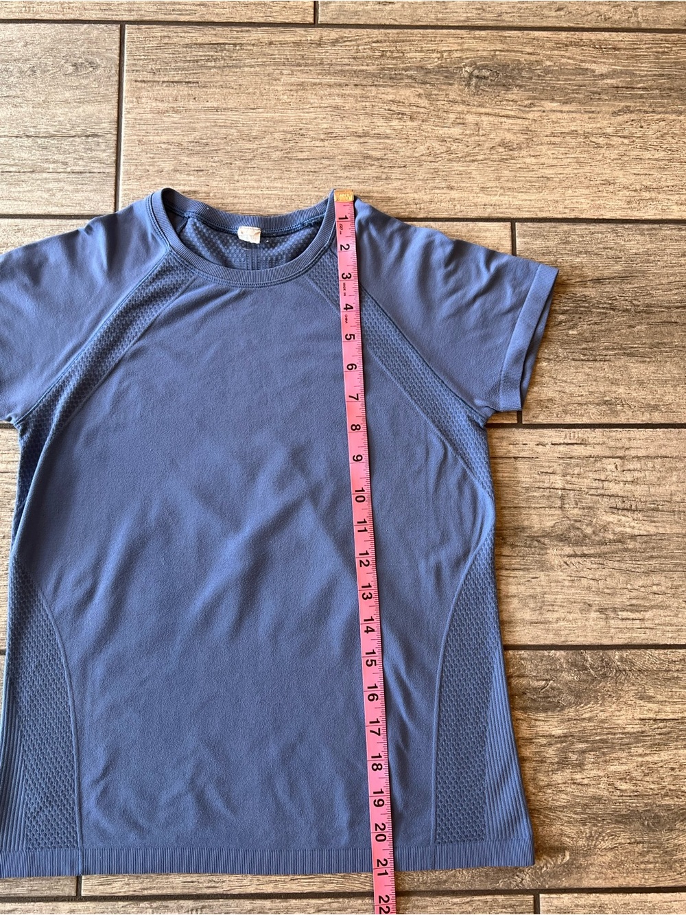 Athleta Women's Momentum Seamless Tee Medium Blue - Picture 5 of 5